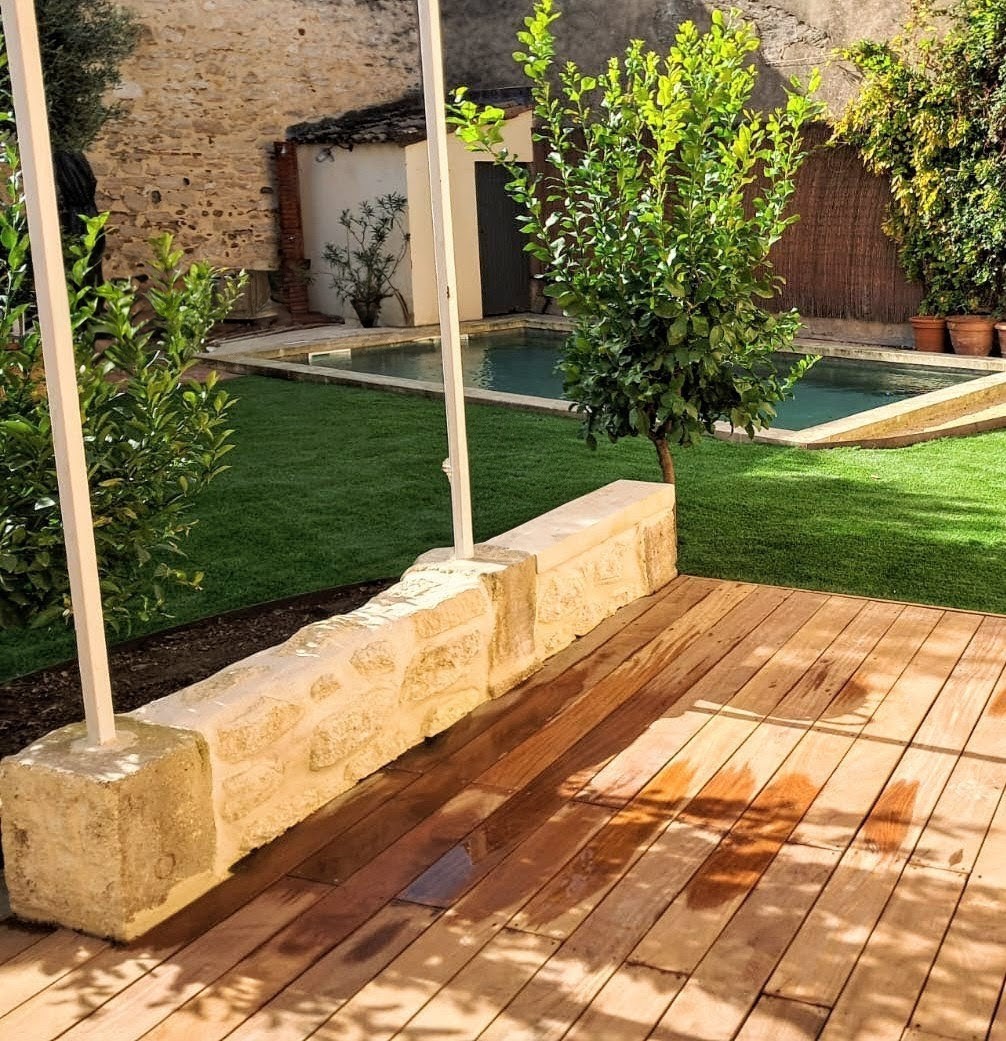 Création d'un muret en pierres à Eygalières